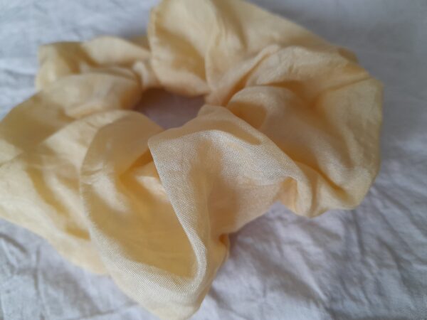 Naturally dyed silk scrunchies - Image 4